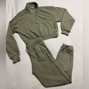 ARITZIA TNA AIRY AF SWEATSUIT